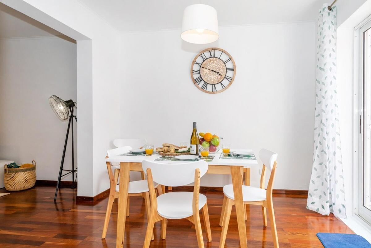 Monaco Nest Apartment ปอนตาเดลกาดา ภายนอก รูปภาพ