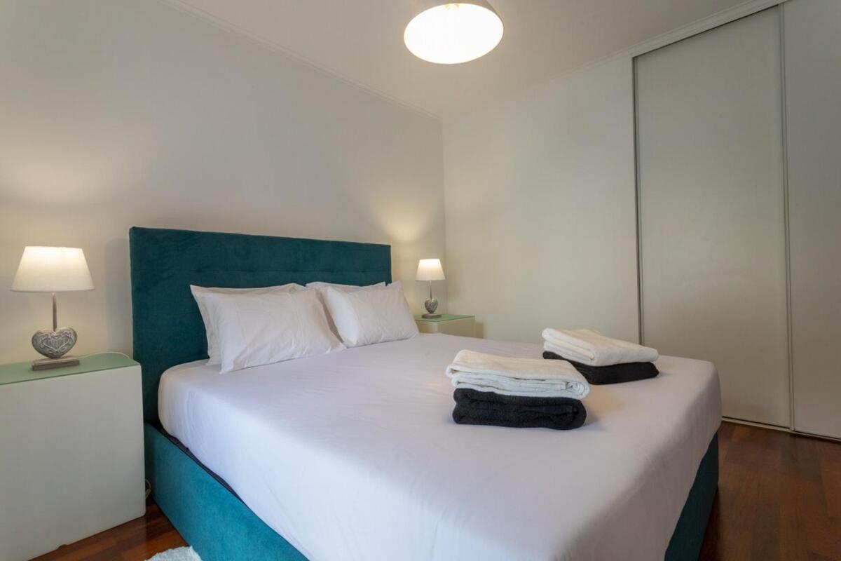 Monaco Nest Apartment ปอนตาเดลกาดา ภายนอก รูปภาพ