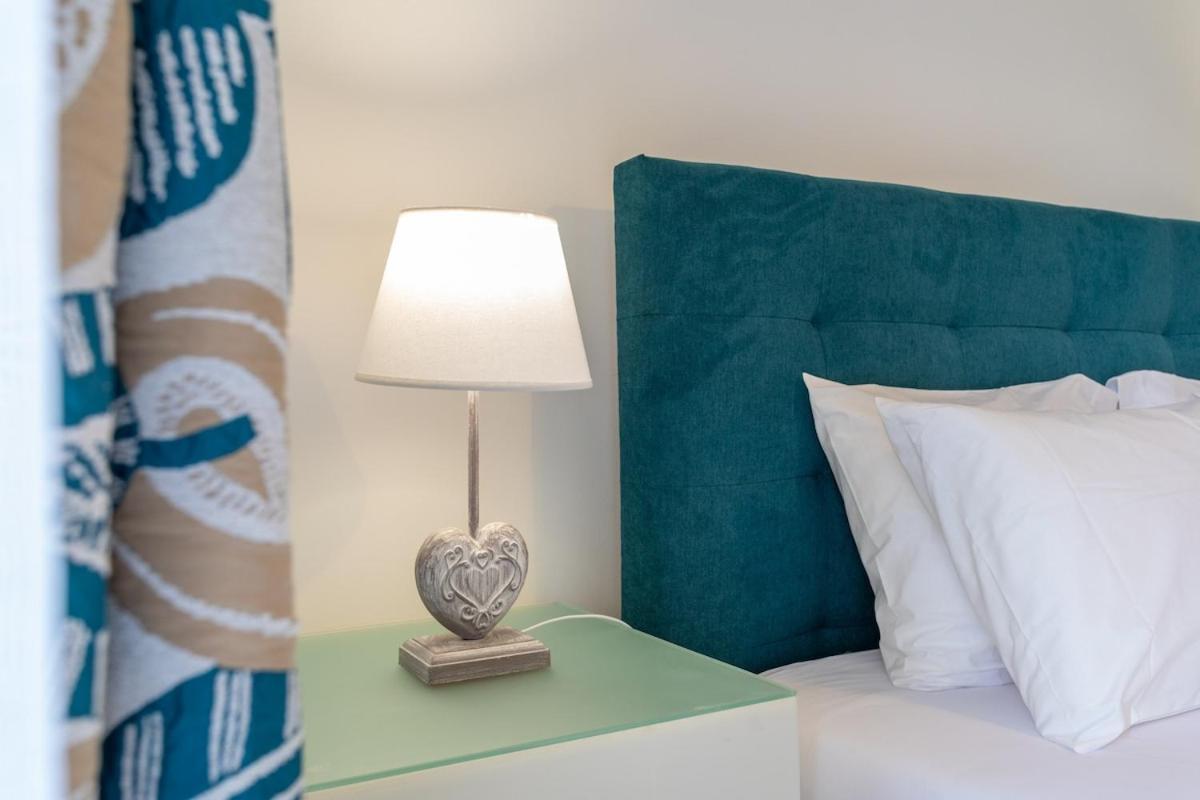 Monaco Nest Apartment ปอนตาเดลกาดา ภายนอก รูปภาพ