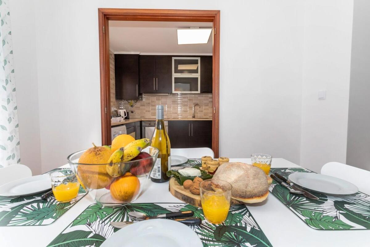 Monaco Nest Apartment ปอนตาเดลกาดา ภายนอก รูปภาพ
