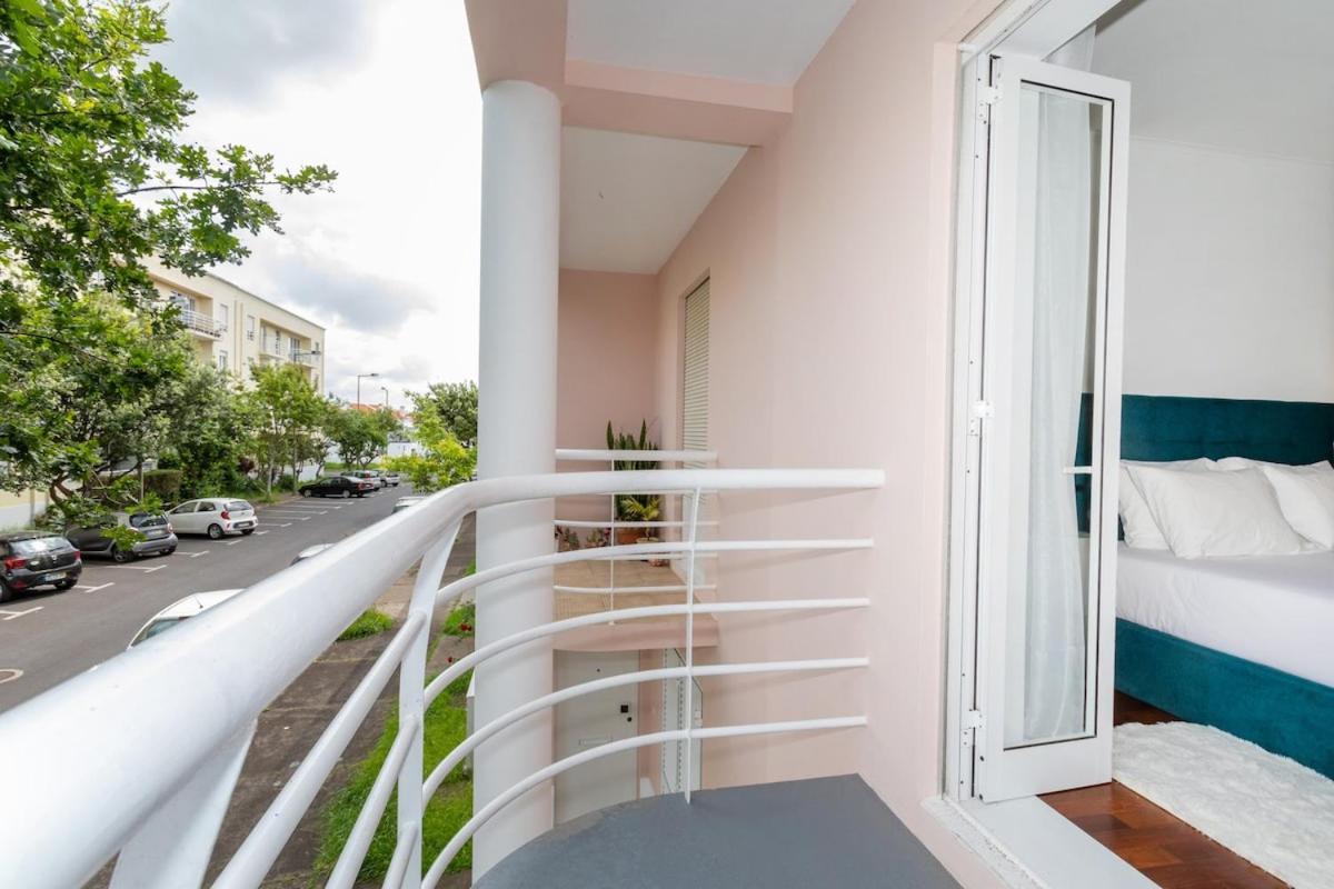 Monaco Nest Apartment ปอนตาเดลกาดา ภายนอก รูปภาพ